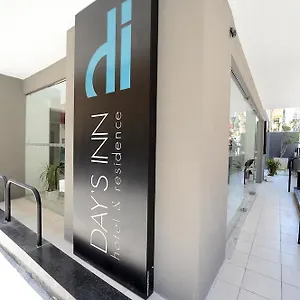 days-inn.hotelssaintjulians.com/